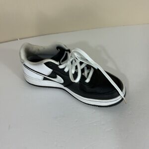 Nike Air Force Low White/Black AV0743-001 Size 5.5Y